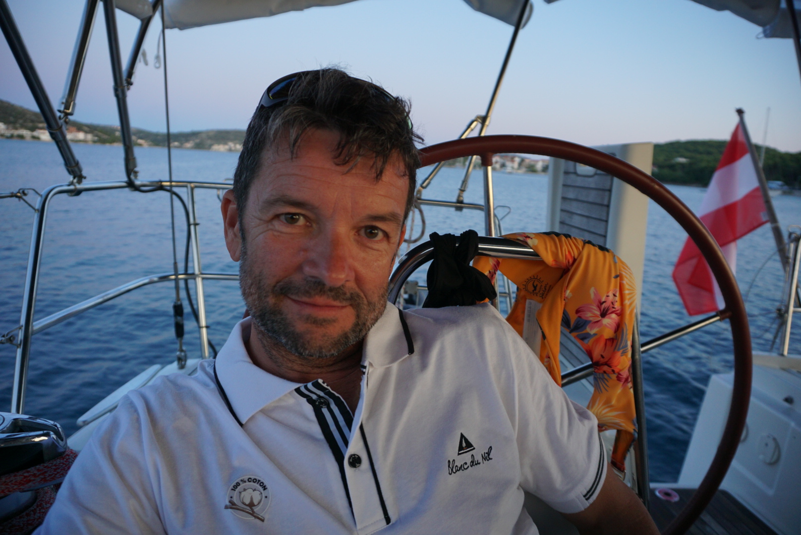 Max Mustermann